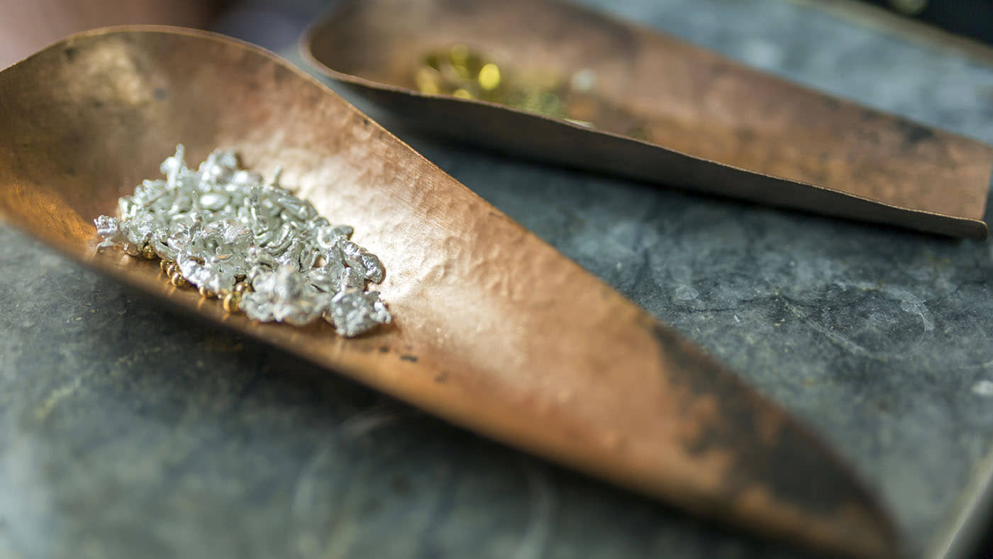 closeup-of-jewelry-2021-08-26-17-32-33-utc